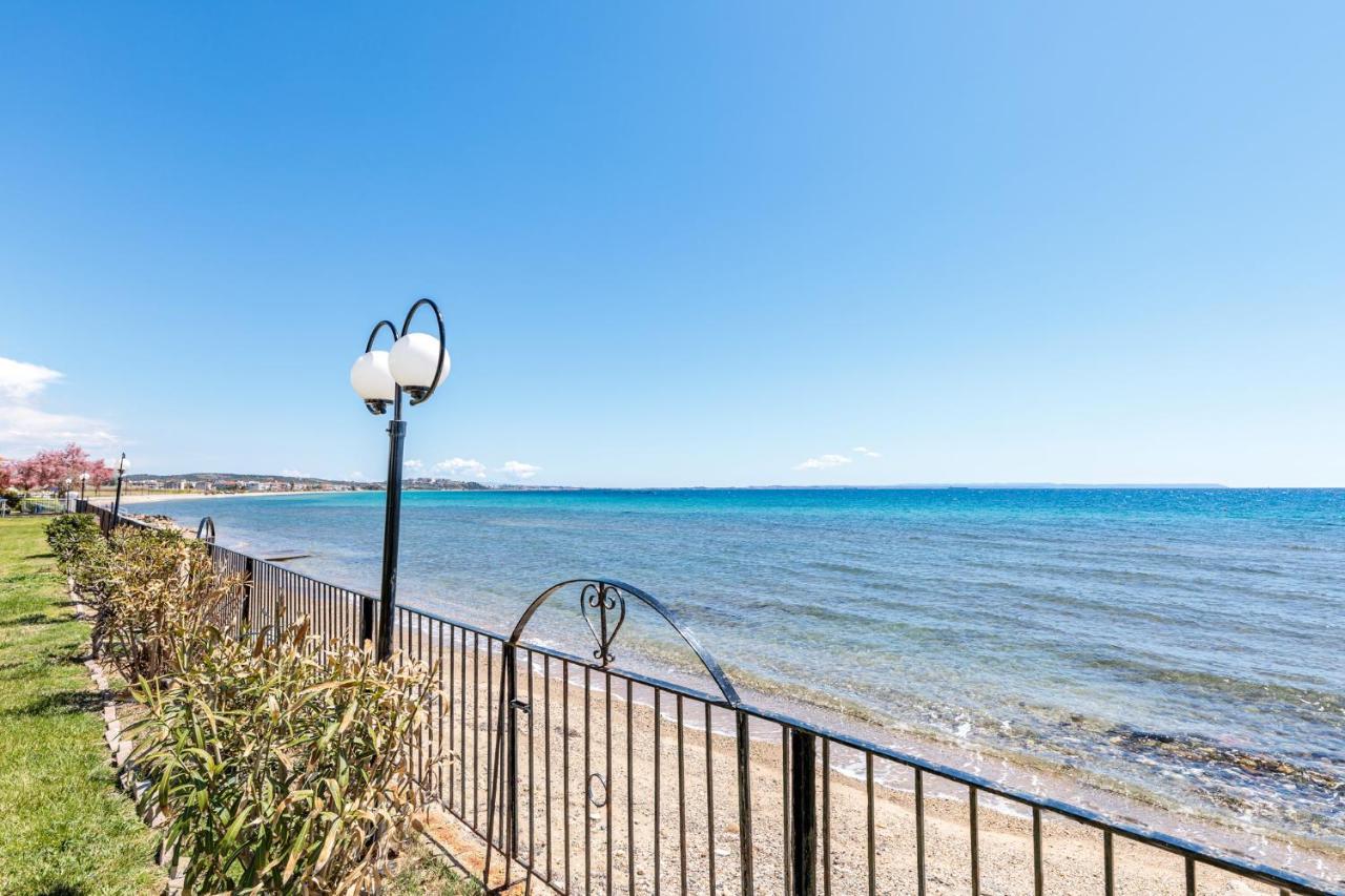 Apartment Next To The Sea 팔랄리아 디오니시우 외부 사진