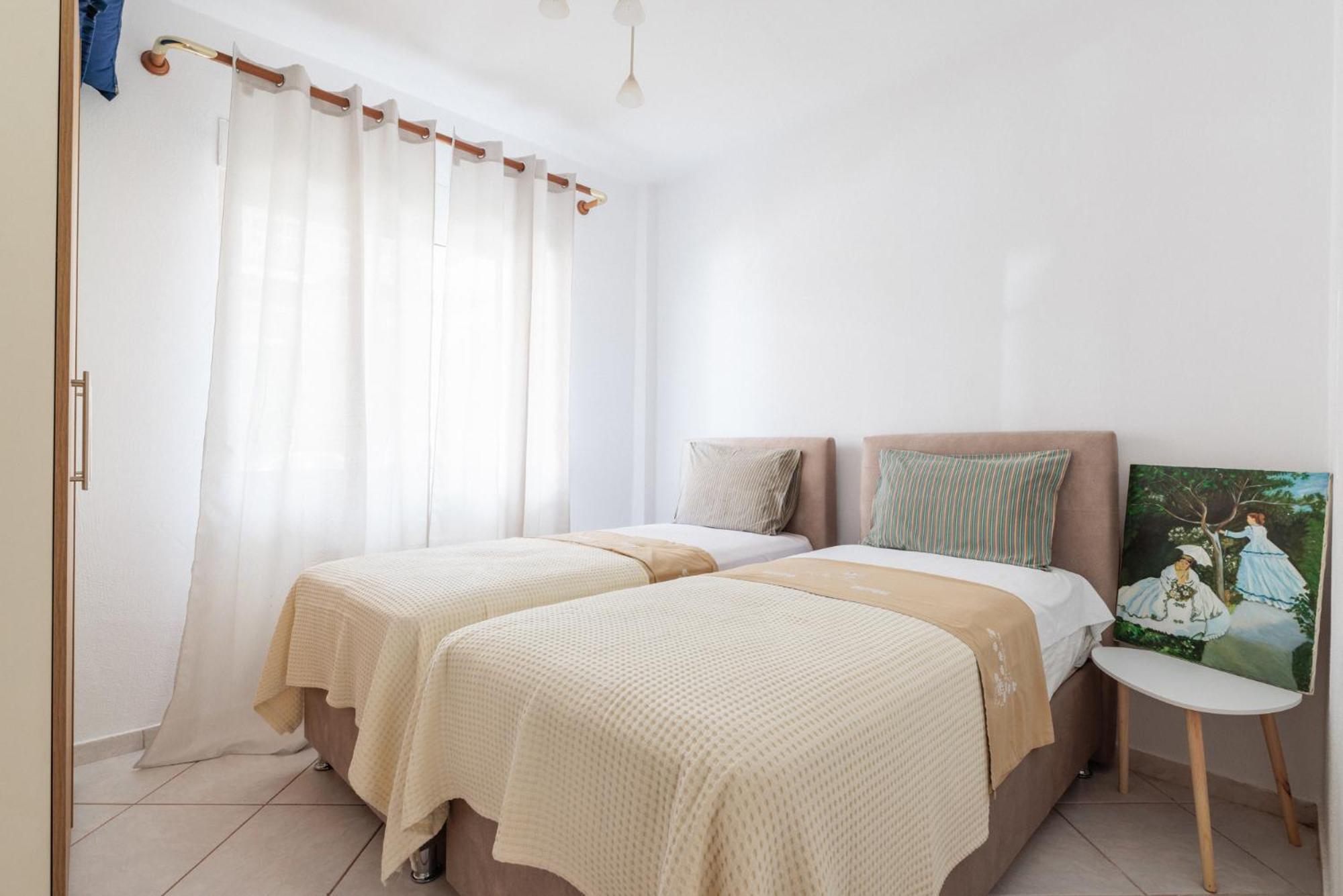 Apartment Next To The Sea 팔랄리아 디오니시우 외부 사진