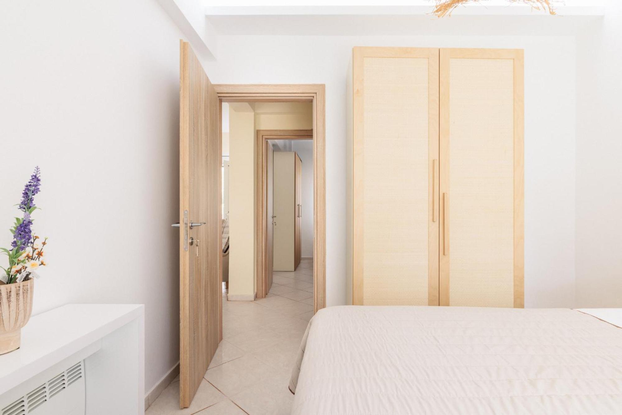 Apartment Next To The Sea 팔랄리아 디오니시우 외부 사진